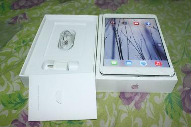 Ipad mini 1 16 GB 4G wifi สีขาว สวยๆ 